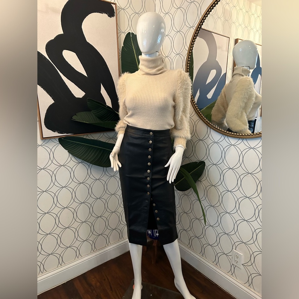 Leather skirt (faux leather)